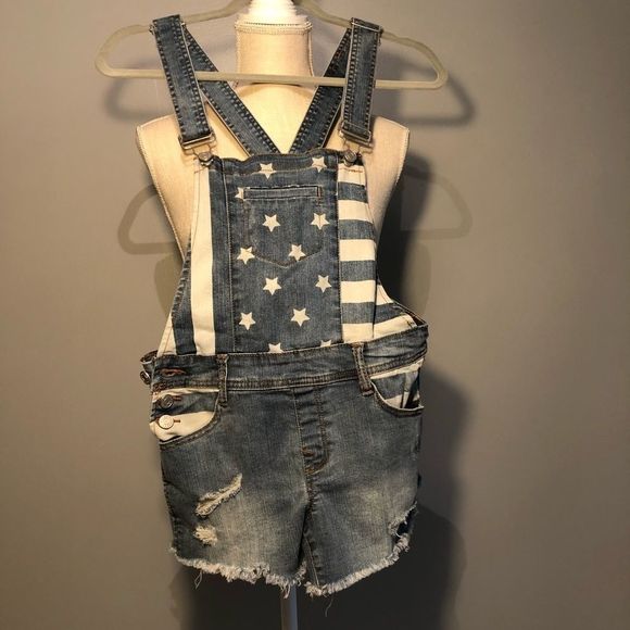 Denim - Refuge Cut off Overall Shorts  Stars/Stripes Size 0